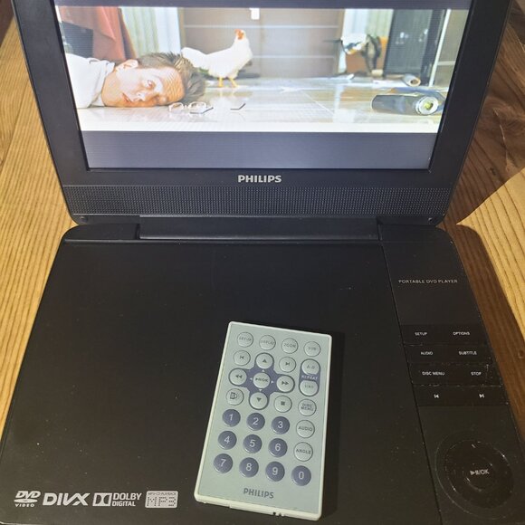 Phillips Rechargeable Portable DVD Player - Picture 3 of 8